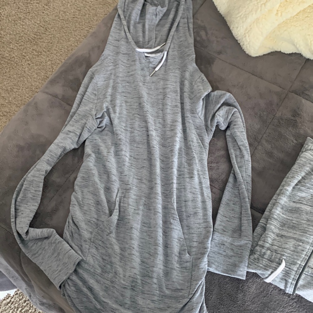 Maternity hoodie